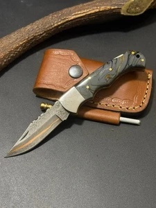 Cuchillo de bolsillo plegable hecho a mano de acero de Damasco con punta de gota, grado industrial, 3 años de garantía, mango de resina, funda de cuero - Product Image 5