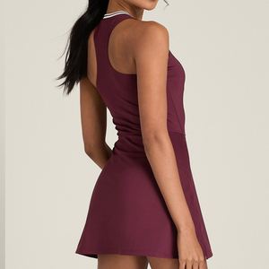 Robe de tennis ajustée pour femme, col carré, sans manches, anti-humidité, personnalisable avec le nom de l'équipe, respirante, 100 % polyester, vêtements de sport - Product Image 3