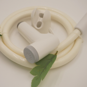 Pulvérisateur de bidet à main fabriqué au Vietnam pour salle de bain, eau chaude et froide, matière plastique réutilisable, approvisionnement en vrac - Product Image 1