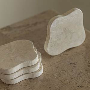 Elegante Juego de Posavasos de Travertino Beige para Decoración de Hogar de Lujo y Colección de Accesorios Modernos para Mesa de Comedor - Product Image 1