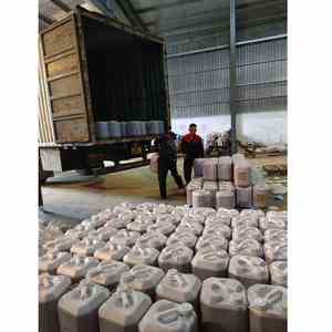 Exportation en gros d'huile de graines de camélia biologique de qualité supérieure, neuve et premium, en provenance du Vietnam, pour les applications en matière de santé, de soins de la peau et de cuisine. - Product Image 6