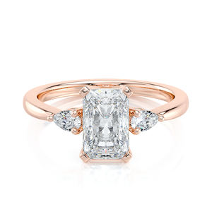 Anillo de Compromiso de Tres Piedras con Diamante Cultivado en Laboratorio de Corte Radiante, 1.70 CTW, Oro Sólido de 14K, Chapado en Rodio, Regalo de Boda Elegante y de Lujo - Product Image 6