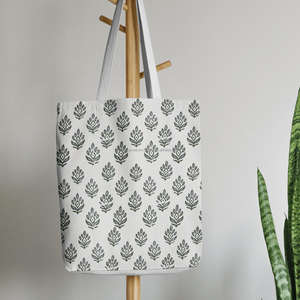 Bolsa de Mano de Lujo con Estampado Floral en Diferentes Colores para Uso Diario, Bolsa de Mano de Algodón Puro de Alta Calidad con Hermoso Estampado para Mujer - Product Image 1