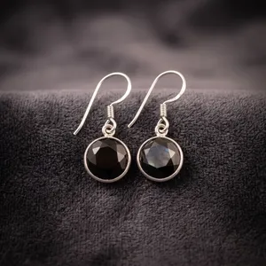 Boucles d'oreilles en argent sterling 925 avec onyx noir facetté |   Boucles d'oreilles en onyx noir naturel - Product Image 1