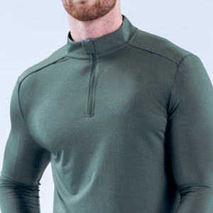 T-shirts de course pour hommes OEM Evergreen avec passepoil contrastant, séchage rapide, ourlet légèrement incurvé, pour l'entraînement, impression de logo personnalisée - Product Image 3