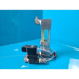 Interruptor de Flujo de Líquido Flucon FW2520-LE-6N-R5, Usado, Piezas de Equipos Semiconductores Legacy - Product Image 1