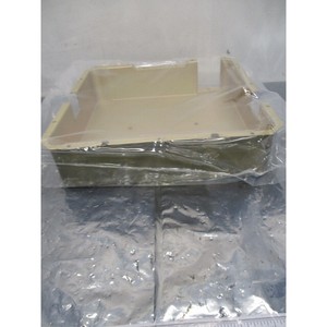 AMAT 0020-75984 Cubierta, Protector RF, Dorado, Interlock - Equipo y Piezas de Semiconductores de Confianza de Tradicción Global - Product Image 2