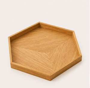 Bandeja de Servir Hexagonal Moderna y Ecológica de Madera de Roble con Diseño Geométrico de Marquetería, Acabado Natural Decorativo, para Bodas - Product Image 1