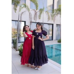 ชุดเดรสยาวผ้าฝ้ายดีไซน์เนอร์คุณภาพเยี่ยมสำหรับงานวัฒนธรรม งานฉลองอีด และงานปาร์ตี้ดิวาลี มีจำหน่ายในราคาส่งออก - Product Image 1