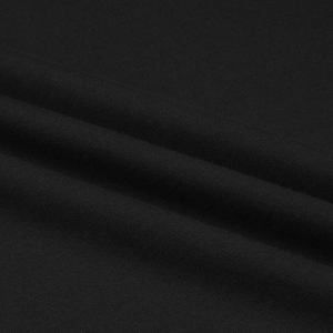 T-shirts conçus avec un matériau doux, offrant une grande liberté de mouvement, une sensation respirante et une construction durable pour les voyages et l'usage quotidien. - Product Image 6