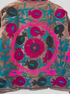 Veste bomber vintage en velours Suzani à fleurs, réversible, brodée à la main, style bohème, courte, rembourrée en coton, pour l'automne et l'hiver - Product Image 4