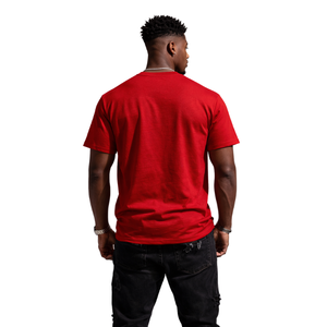 T-shirt col en V Kappa Alpha Psi numéro 10 rouge, vêtement de fraternité grecque avec motif audacieux, confort premium et coupe élégante - Product Image 2