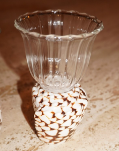 Verre à vin en coquille de marbre de luxe en gros – Fait main au Vietnam pour la décoration de mariages, de maisons et de restaurants - Product Image 1