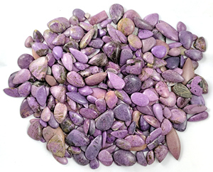 Radha Arts Stichtite Naturelle, Pierre Semi-Précieuse Polie à la Main pour la Guérison, Vente en Gros de Lots de Pierres Précieuses pour Bijoux - Product Image 4