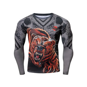 เสื้อรัดรูปแขนยาวผู้ชาย ผ้าแห้งเร็ว สำหรับออกกำลังกาย ว่ายน้ำ สีดำ พิมพ์ลายทั้งแขน - Product Image 6