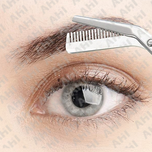 Tijeras de Precisión para Cejas y Pestañas de Acero Inoxidable Extra Afiladas, Personalizadas, con Agarre Antideslizante - Product Image 4