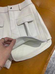 Shorts en cuir véritable pour femme, taille haute, collection Printemps-Été 2026, style coréen, avec poches, décontracté, en peau de mouton, blanc, streetwear - Product Image 6