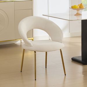 Set di 1 Sedia da Pranzo in Velluto Bianco con Schienale Curvo e Gambe in Metallo Dorato per Cucina o Sala da Pranzo - Product Image 1
