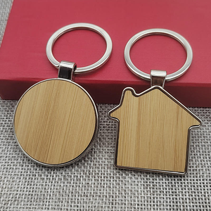 พวงกุญแจไม้เปล่าขายส่ง พิมพ์ลายสลักชื่อตามสั่ง ป้ายกุญแจไม้ - Product Image 1