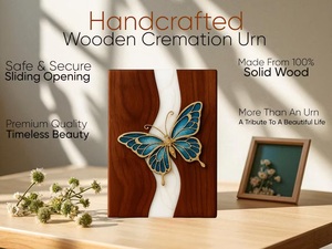 Urne funéraire artisanale en forme de papillon bleu : Bois et résine, souvenir commémoratif - Product Image 2