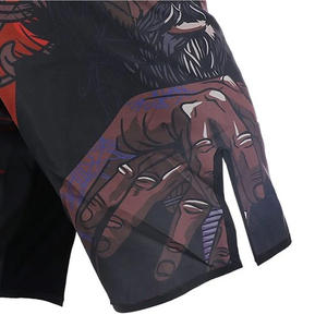 Shorts de MMA sublimados con tela transpirable, costuras antirozaduras, ajuste atlético, desarrollados para entrenamiento de combate profesional. - Product Image 5