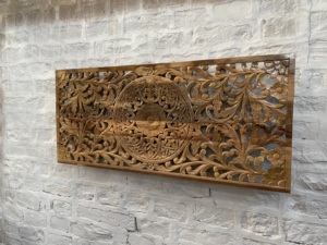 Grande décoration murale en bois massif naturel sculpté à la main, motif floral et paysager, pour l'arrière des canapés et lits, idéale pour le salon - Product Image 2