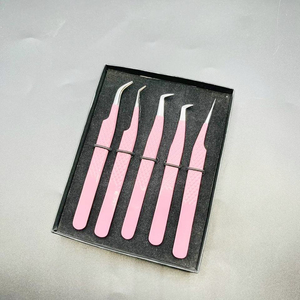Pinces à cils professionnelles de précision, pointe lisse, manche rose, design dégradé noir, antidérapantes, ergonomiques, emballage personnalisé - Product Image 4