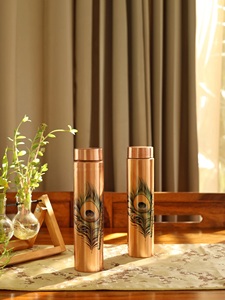Vente chaude - Bouteille d'eau en cuivre au design personnalisé - Marque privée - Fabrication OEM ODM - Product Image 4