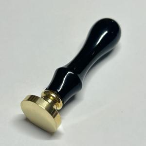 Meilleur produit tendance : Tampons carrés en laiton noir de 22 mm avec manche en bois d'érable pour cartes de vœux faites main et scrapbooking - Product Image 3