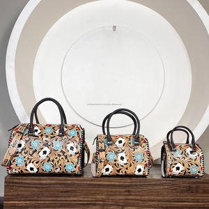Ensemble de 3 sacs de voyage de luxe personnalisés en cuir véritable, motif floral et cartes à jouer, sacs bandoulière assortis - Product Image 4