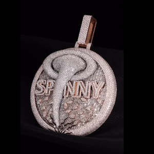 Colgante Medallón Giratorio de Plata de Ley 925 Maciza con Moissanita VVS Iced-Out, Texto Personalizado, Amuleto Hip-Hop Tornado, Estrella de Jesús - Product Image 4