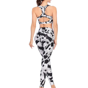 Ensemble de yoga 2 pièces pour femme, imprimé numérique, leggings taille haute, débardeur court à dos nageur et col rond, longueur intégrale, en Spandex et Polyester - Product Image 3
