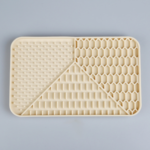 Tapete para Comedero de Mascotas con Separador para Comida Húmeda, Material de Melamina, Tamaño Regular, Estilo Moderno - Product Image 4