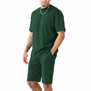 Ensemble T-shirt et Short Homme Personnalisé par le Fabricant – Chemise Boutonnée et Short de Marque pour l'Été / Ensemble 2 Pièces - Product Image 2