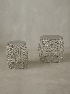 Mesa de Centro Redonda Moderna Home Poetry con Acabado Martillado, 42 cm de Diámetro, Muebles de Sala de Estar, Diseño Contemporáneo - Product Image 2
