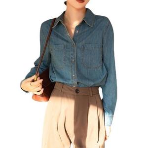 Camisa de mezclilla vintage personalizada de manga larga para mujer, nueva, a la moda, informal para el día a día y vacaciones, con solapa y hombro derecho descubierto - Product Image 1
