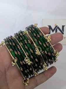 Brazaletes de Resina para Mujer con Diseño de Ángel y Encanto Antiguo de MN EXPORTS - Product Image 5