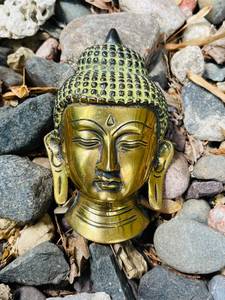 Estatua de Cabeza de Buda de Latón Antiguo, Artesanía Metálica Moderna Hecha a Mano, Tema Cultural, Decoración Artística Duradera para el Hogar, Adorno de Mesa - Product Image 3