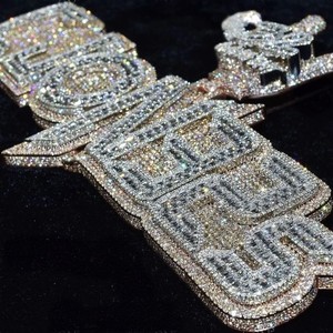Redondo y Baguette corte Moissanite diamante dos tonos amarillo oro y plata Hip Hop rapero estilo Iced Out nombre personalizado letra colgante - Product Image 1