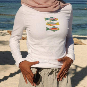 Débardeur d'été décontracté pour femme en jersey de coton blanc, à bretelles spaghetti, orné d'un motif fruit perlé, fait main - Product Image 4