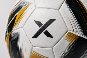 Ballon de football professionnel X Sports City personnalisé blanc noir or avec logo X, écologique, pour entraînement en salle |   OEM/ODM - Product Image 3
