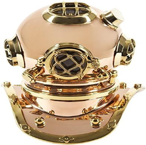 Casco de buceo de aguas profundas con acabado en bronce envejecido, con ventanas de visión protegidas con barra transversal y tornillos de sujeción robustos en la placa pectoral. - Product Image 2