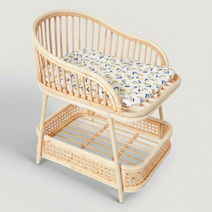 Jouets écologiques pour enfants, vente en gros de tables à langer en rotin, meubles pour poupées - Product Image 1