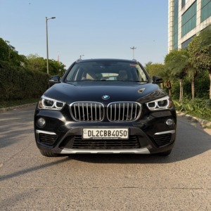Para X1 Premium Compact SUV OEM/ODM Origen EE. UU. Garantía de 3 años Directo de fábrica Mejor precio Calidad de exportación Listo para exportación mundial - Product Image 1