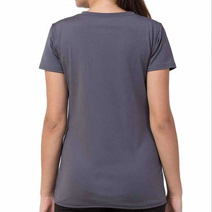 T-shirt de mode haut de gamme pour femmes, sur mesure, style streetwear, couleur unie, tissu léger et doux, manches courtes - Product Image 3