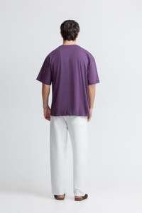 T-shirt en coton violet surdimensionné pour homme, manches courtes, col rond, décontracté, jersey uni, respirant, couleur unie, coupe ajustée - Product Image 6