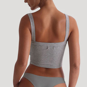 Débardeur court côtelé blanc à col carré pour femme, style minimaliste, couleur unie, coupe ajustée très extensible, en rayonne et dentelle courte - Product Image 3