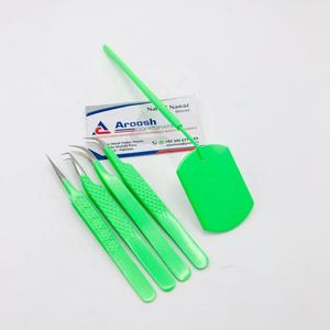 Haute Qualité Carré Vert Miroir Conception En Acier Inoxydable Cils Pince À Épiler En Gros Costume Durable Extension De Cils Pointu - Product Image 1