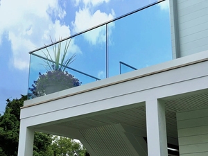 Panneaux de verre trempé haute performance, transparents, pour balcons, escaliers, terrasses, villas, hôtels et bureaux. - Product Image 3