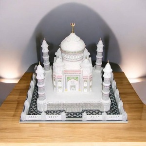 Modelo de Escultura del Taj Mahal en Mármol Blanco Italiano Pulido, Hecho a Mano y Ecológico, Decoración Tradicional India para el Hogar, Lujo en la Vida Cotidiana - Product Image 1